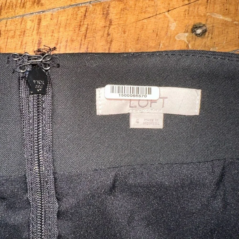Loft business casual black Parisian 4 minimalist pencil skirt